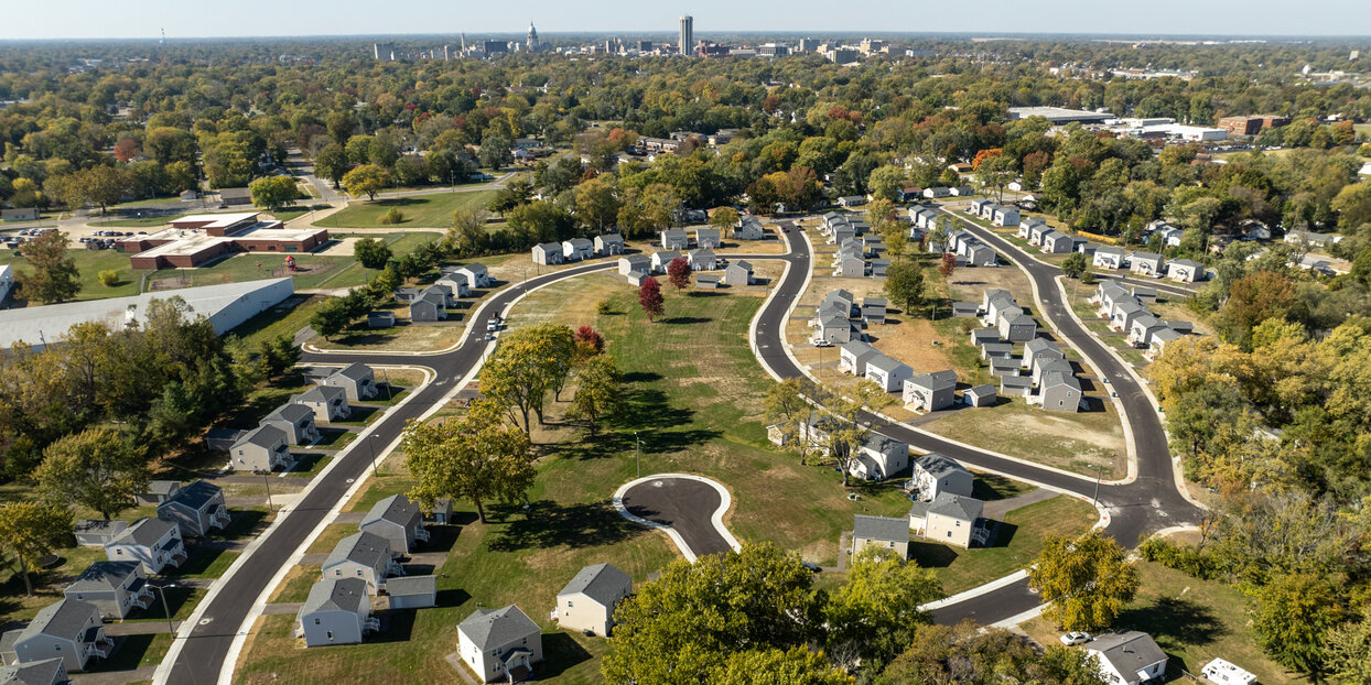 related-corporate-homepage-hero-poplar place credit_related midwest (5).jpg